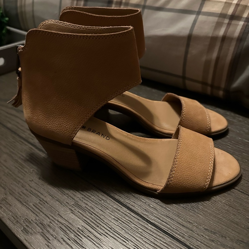 Lucky Brand Woman’s bohemian style heels